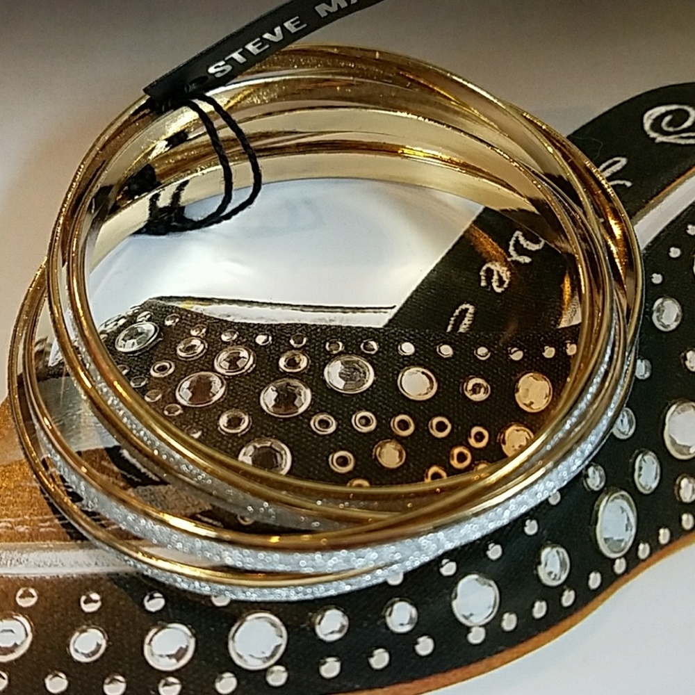 Steve Madden 6-Bangle Set New with tag